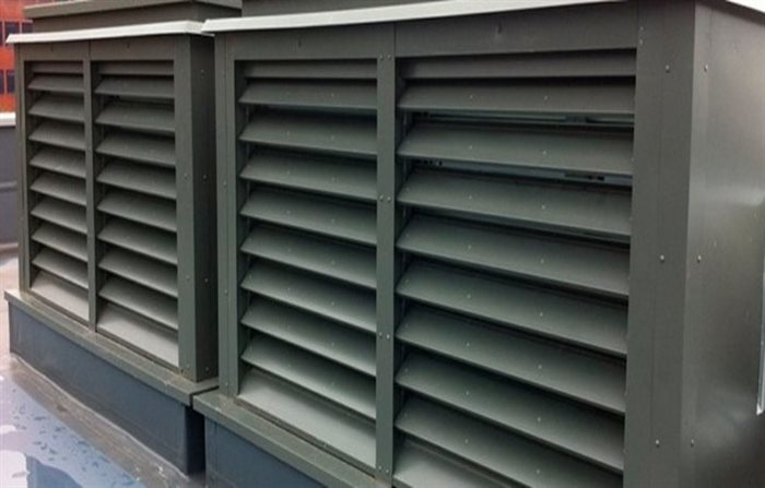 PUERTAS LOUVER